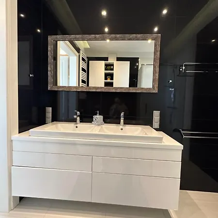 Apartament Nadmorski Dwor Dla Rodzin Z Dziecmi *